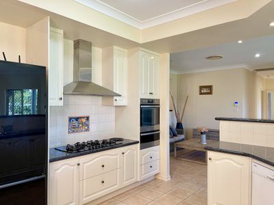 37 Helsham Street, Point Vernon