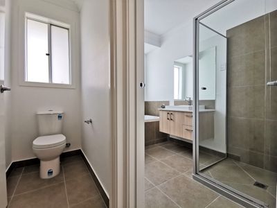 2 Broberg Street, Wyndham Vale