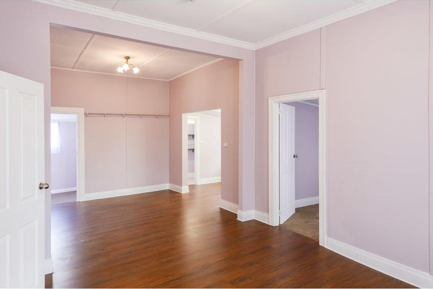 4 Lynott Street, Horsham