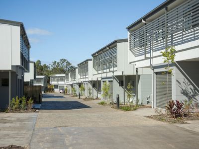 27 / 2 BEEZLEY ST, Glen Eden