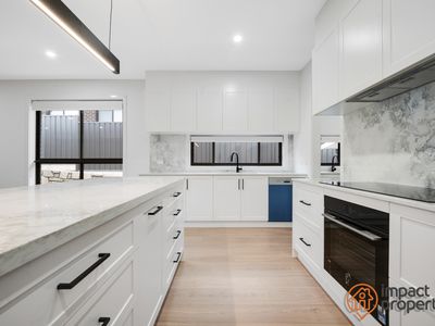 15 Alistair Knox Terrace, Taylor
