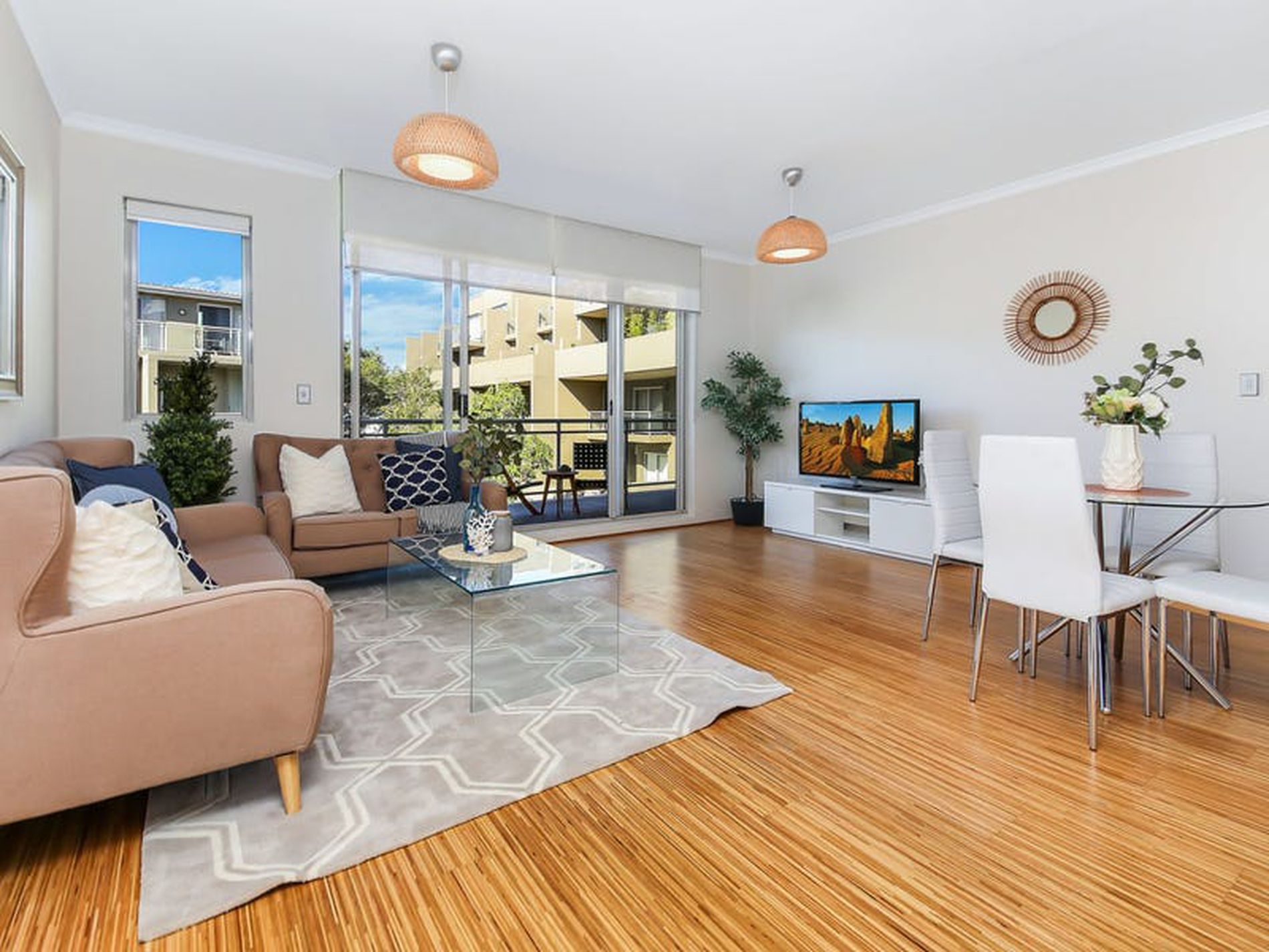 19 / 4 Gillespie Avenue, Alexandria