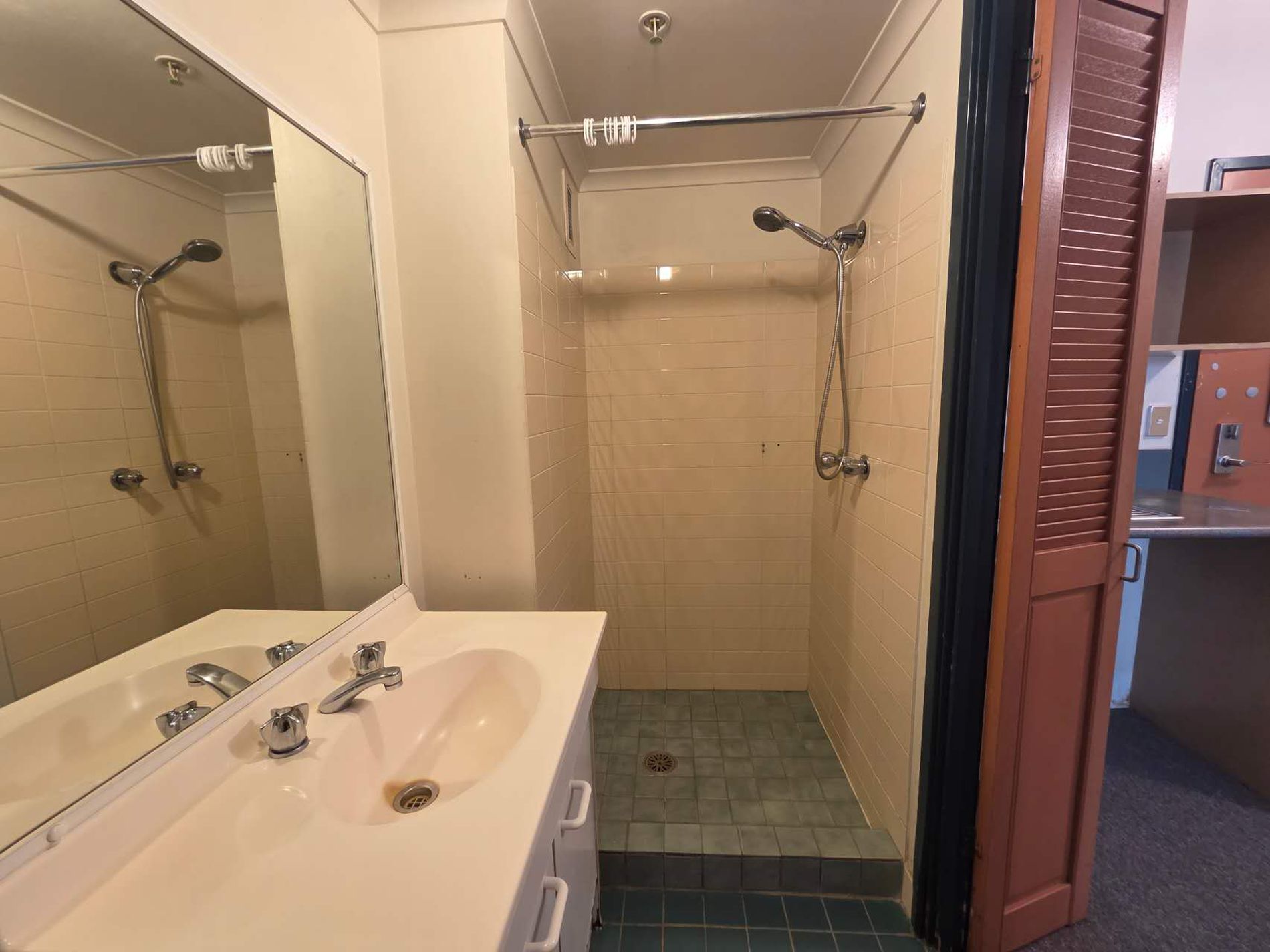 3141 / 185-211 Broadway, Ultimo