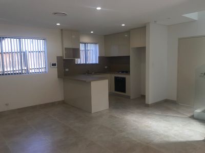 4 / 10 Faux Street, Wiley Park