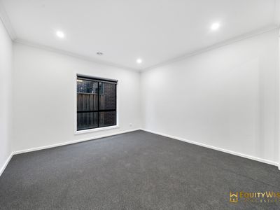 6 Neagh Street, Manor Lakes