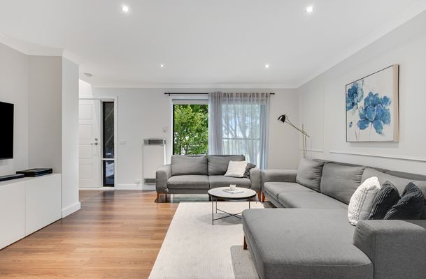 66 Napoli Circuit, Greenvale