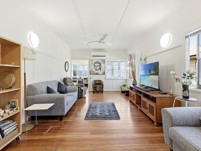 15 Chaplain Avenue, Manunda