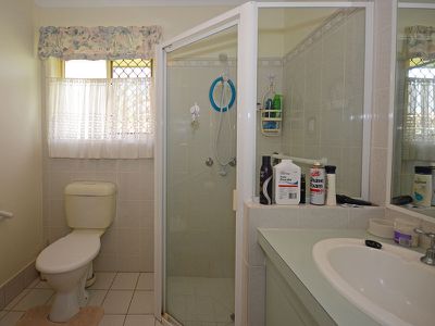 176 PULGUL STREET, Urangan