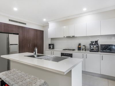 34 / 10 Old Glenfield Road, Casula