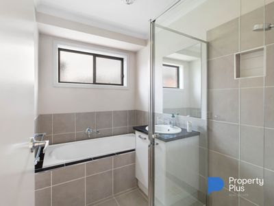 10 Arrawalli Avenue, Ascot