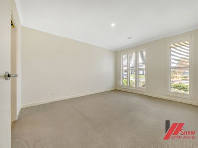 78 Bensonhurst Parade, Point Cook