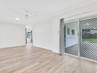 16 Balmoral Close, Mount Sheridan