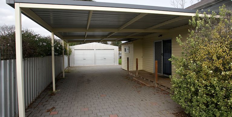 23 Weir Street, Euroa