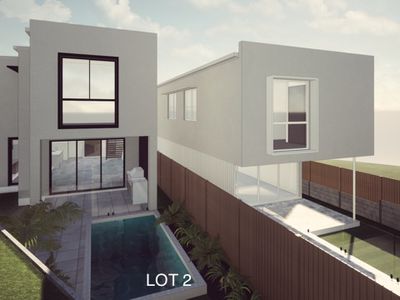 2 / 6 Caroline Avenue, Southport