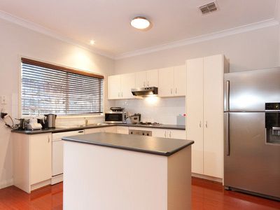 14 / 12 Grant Close, Berwick