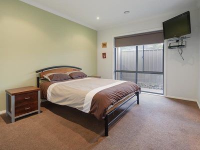 16 HEMLOCK COURT, Baranduda