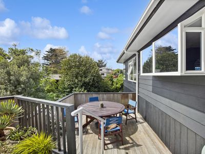 23 Renown Road, Raumati South