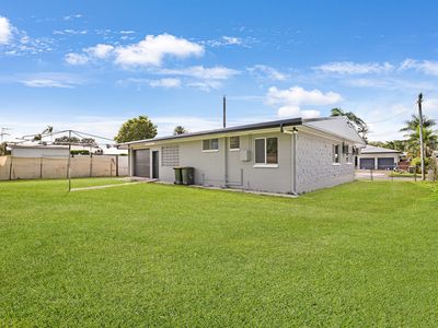 4 Wilcox Cl, Manoora