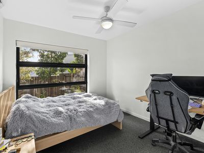 1 / 8 Wakefield Street, Alderley