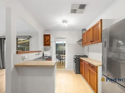 12 Savannah Crescent, Epping