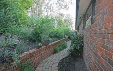 24 Keith Parade, Beaconsfield