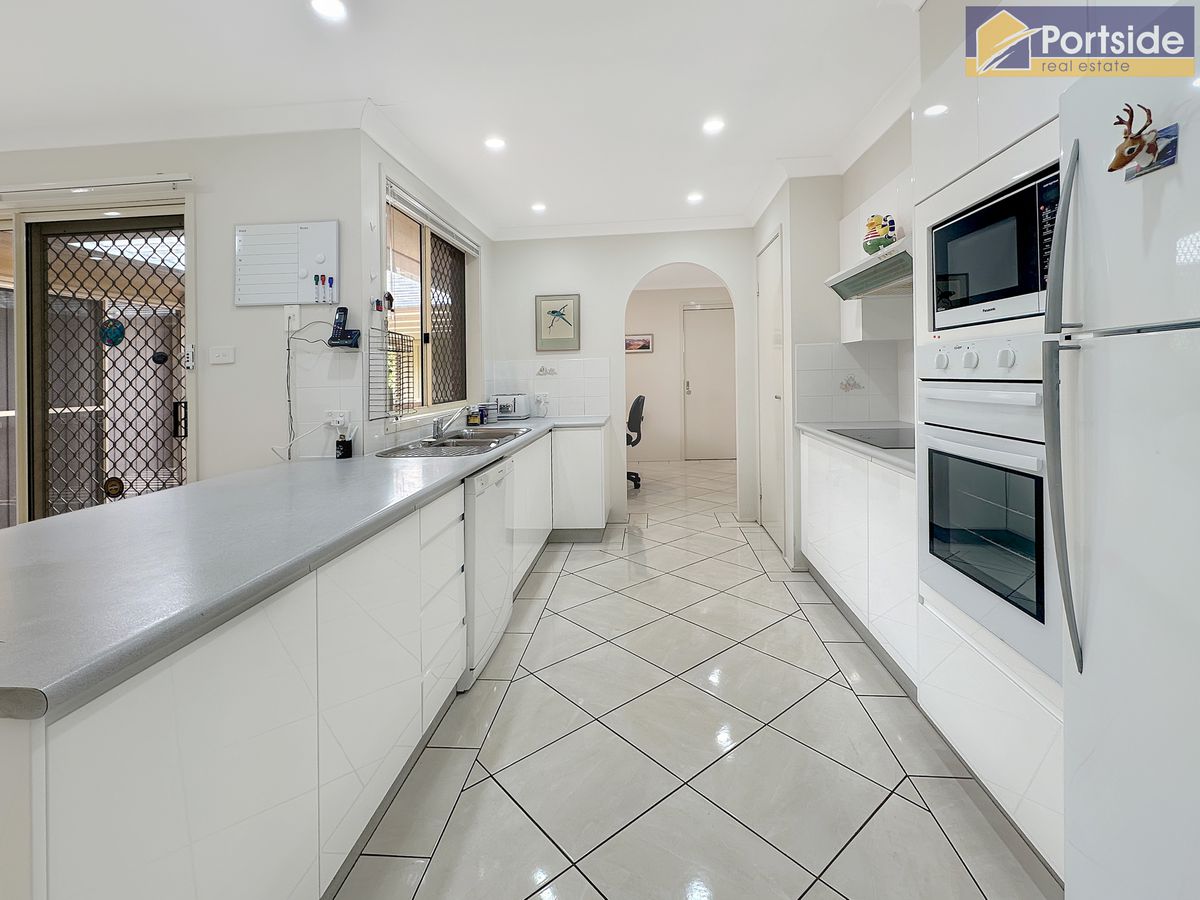 69 Clemenceau Crescent, Tanilba Bay, Tanilba Bay - Thumbnail 4