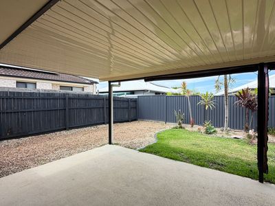 5 Biggera Court, Sandstone Point