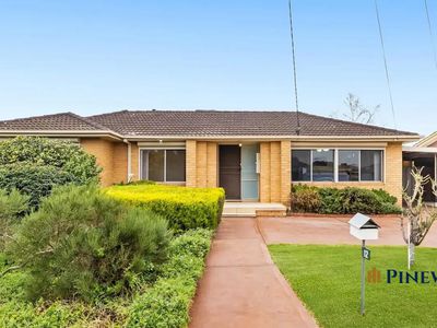 12 Savannah Crescent, Epping