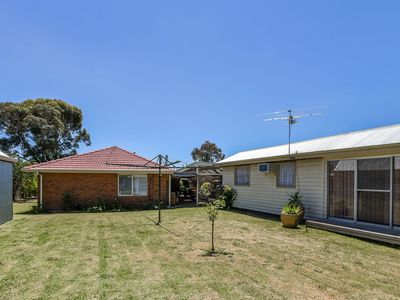 6 Butler Court, Cranbourne