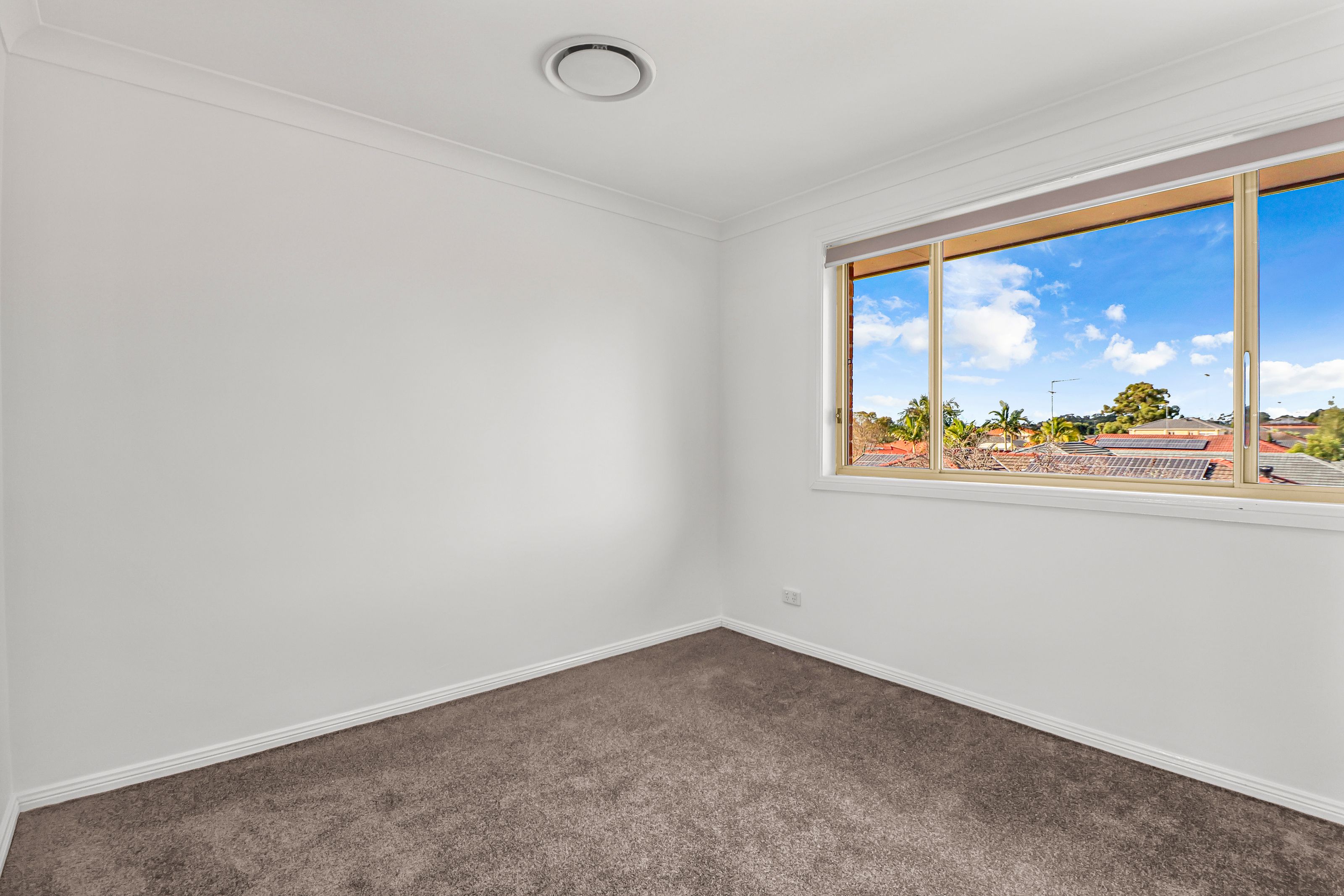 37 Bundeluk Crescent, GLENMORE PARK