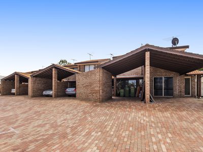 2 / 370 Canning Highway, Bicton