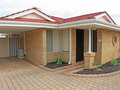 2/16 Kensington Avenue, Dianella