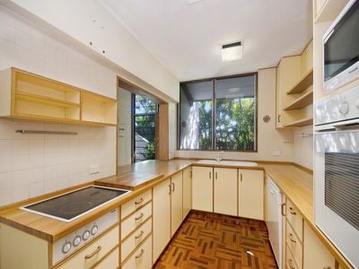 5 Durham Court, Castle Hill