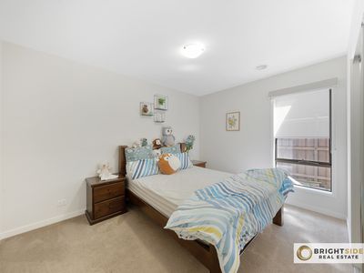 6 Tesla Grange, Clyde North