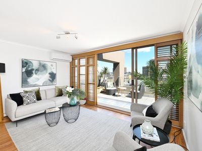 709 / 105 Campbell Street, Surry Hills