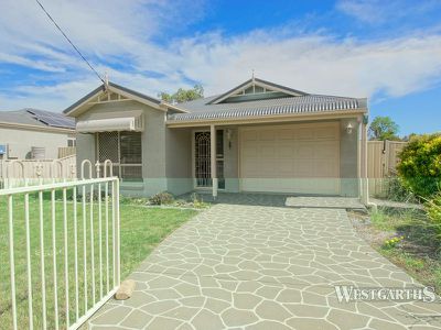 11 Cherry Street, Oakey