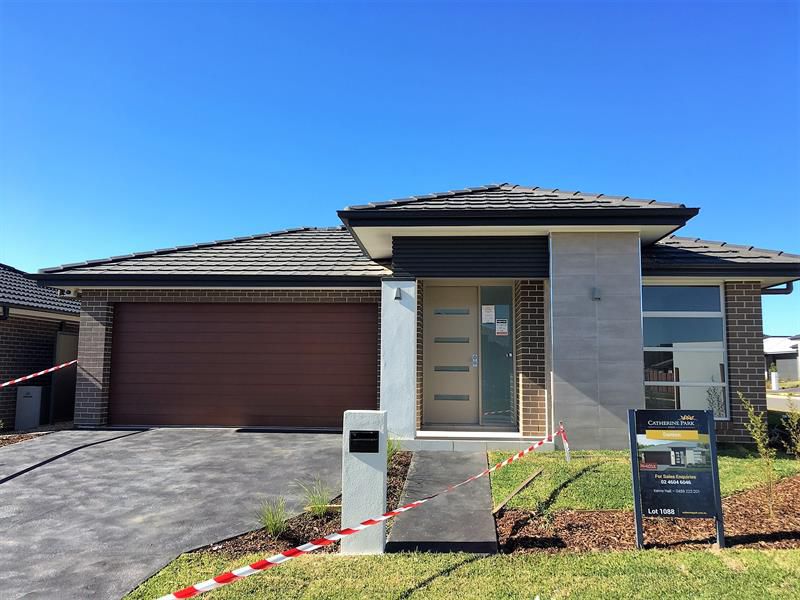 2 Casey Street, Oran Park