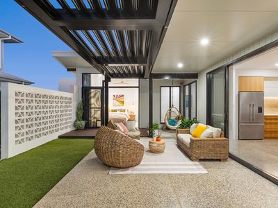 10 Seaside Avenue , Skennars Head