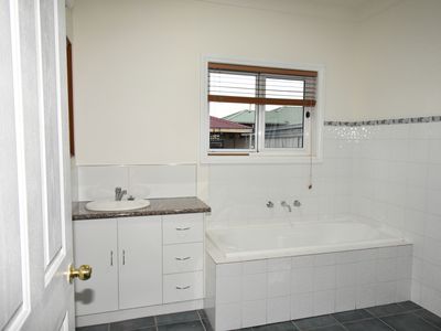 20 Herbert Street, Rutherglen