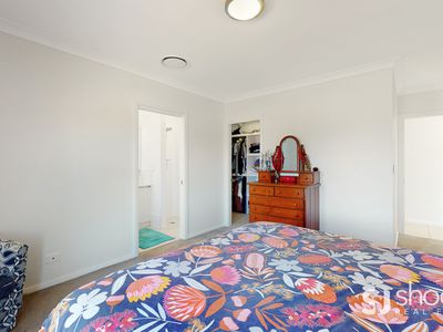 7 Mangrove Crescent, Dubbo
