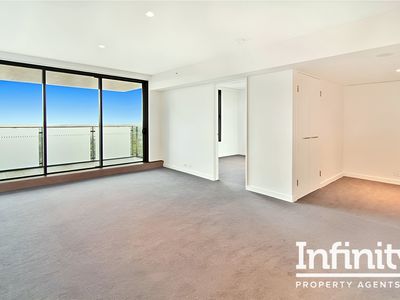 R213 / 200-220 Pacific Highway, Crows Nest