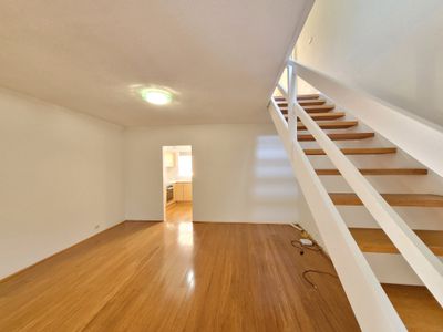 9 / 23 Phillip St , Roselands