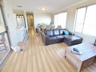 43 Mullins Way, Yanchep