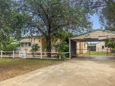 8 Oxford  Street, Forbes