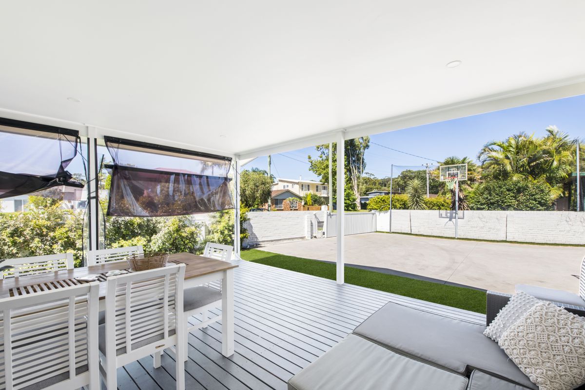 2A Clare Crescent, Berkeley Vale