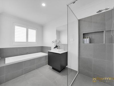 5 Palette Street, Mambourin
