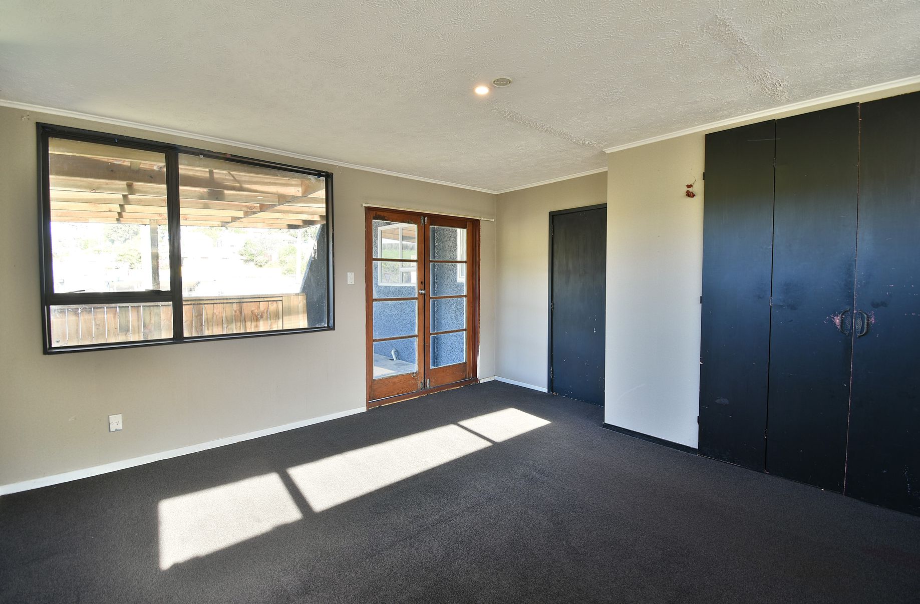 96 South Road, The Glen