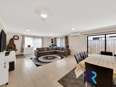 12 Lucindale Road, Wollert