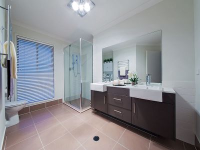 18 Demby Crescent, Wakerley