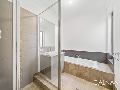 11 Agata Lane, Hammond Park